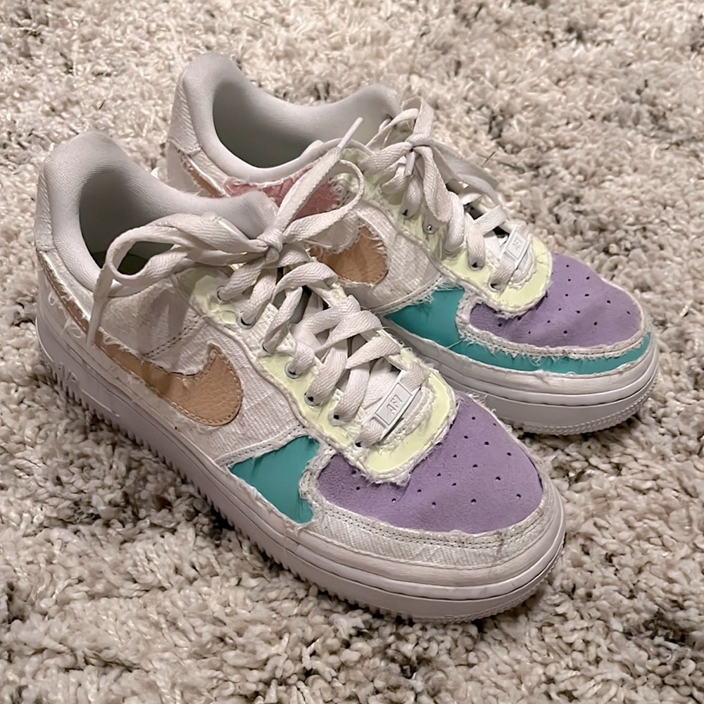 Nike Women’s Air Force 1 ‘Tear Away’ Shoes